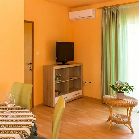 Danja Apartman *