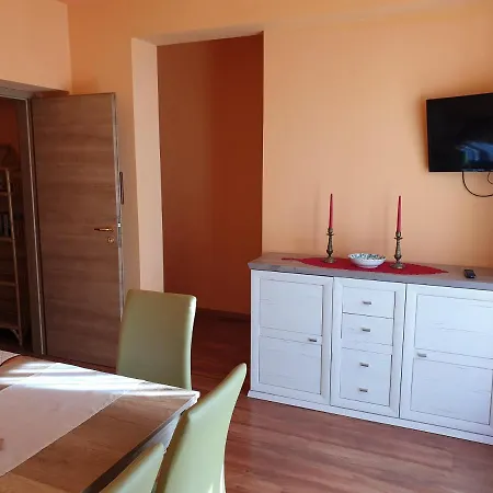 Danja Apartament *
